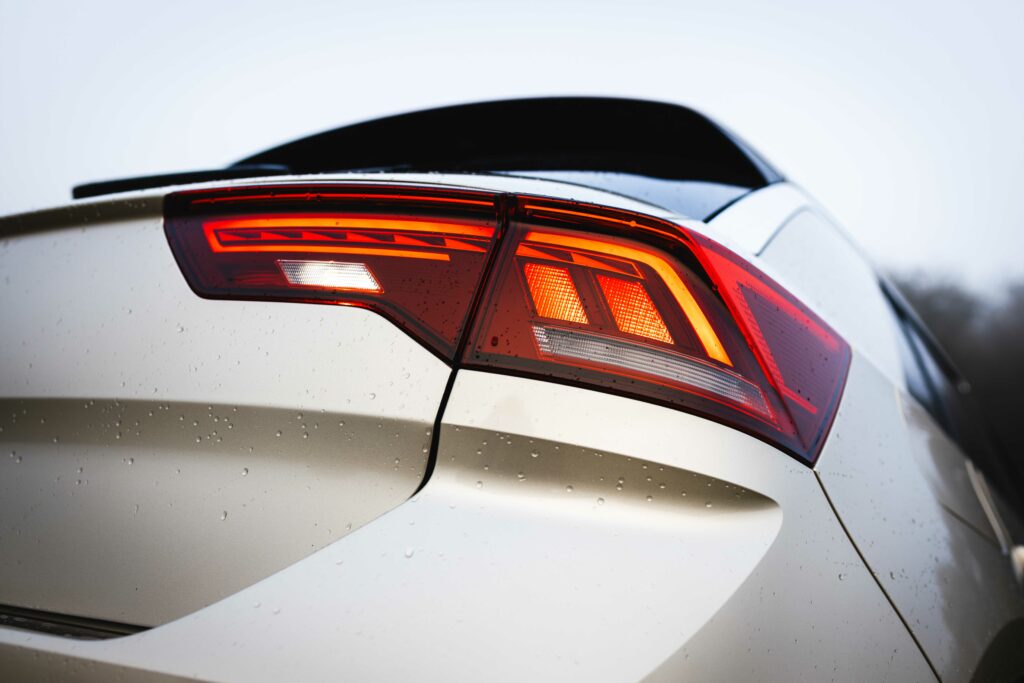 Detailansicht der Hinterlampen des VW T-Roc